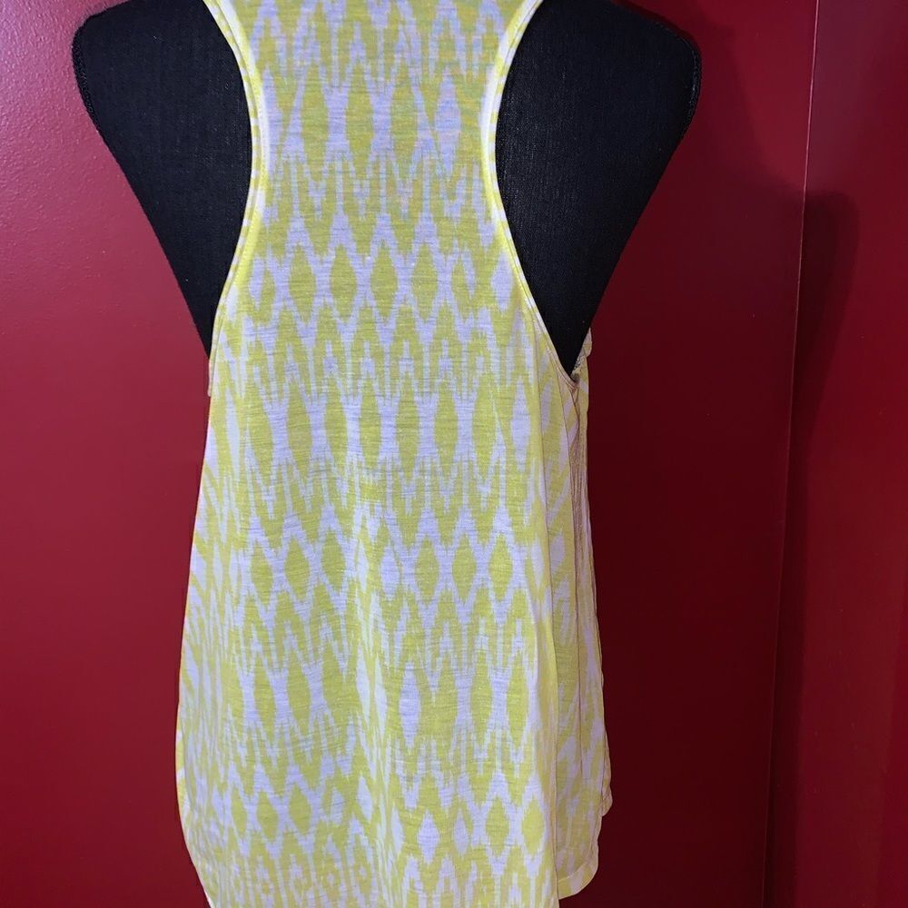 H&M Women’s Geometric Tank Top - Picture 4 of 5
